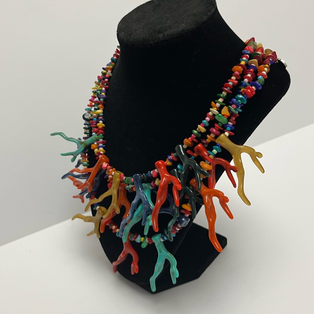 NWT ⚜️♥️⚜️ Piper K Multicolor Coral Statement Necklace - Picture 9 of 16
